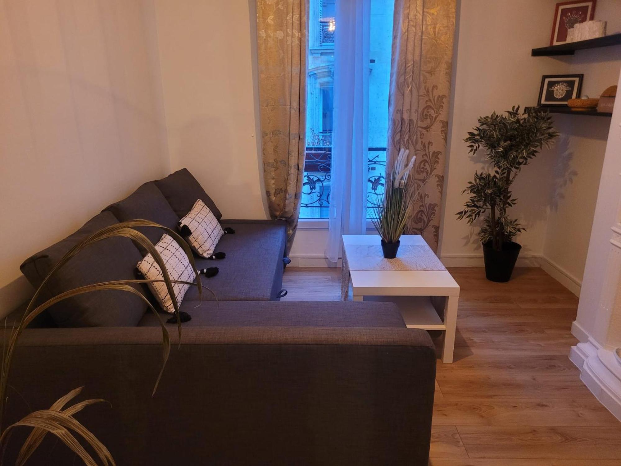 Charmant Appartement Pres De Montmartre 2 Париж Екстериор снимка